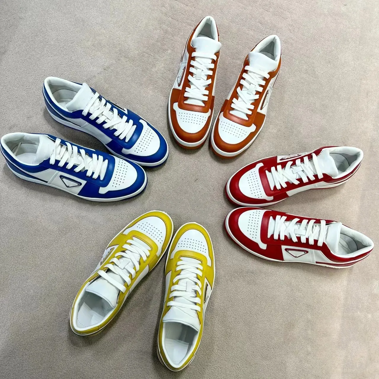 Topkwaliteit Downtown schoenen Casual schoenen Designer Sneakers Men Dames echte lederen trainers Zwart Blue Wit Red Green Luxe Ronde Rubberzolige sportschoenen