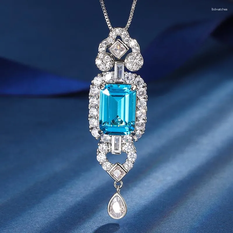 Подвесные ожерелья Eyika Shiny Square Lab Ruby Aquamarine Ожерелье для женщин.
