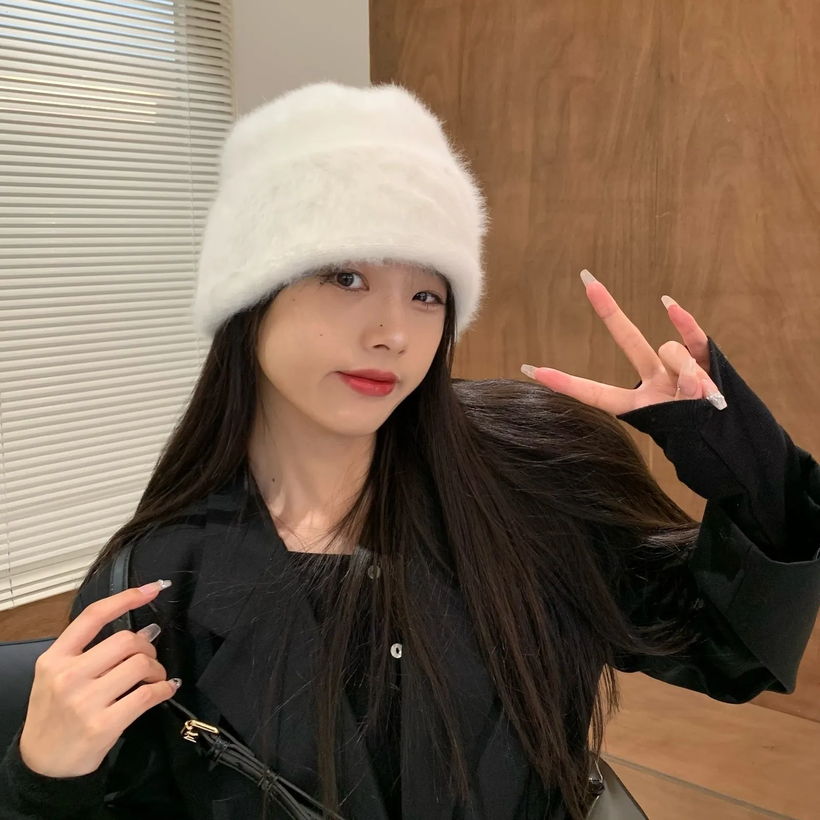 Korean mother hat female rabbit fur hat autumn and winter Winter Fur Hat With Pompom, Rabbit Beanie Hat With Puff Top  main image 4