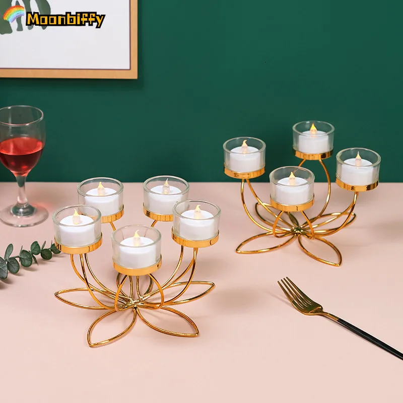 Świecane uchwyty w stylu retro sypialnia świecznika wystrój domu Iron Candlestick Romantyczne przy świecach obiadowych rekwizyty Nowoczesne dekoracje stołowe 230828