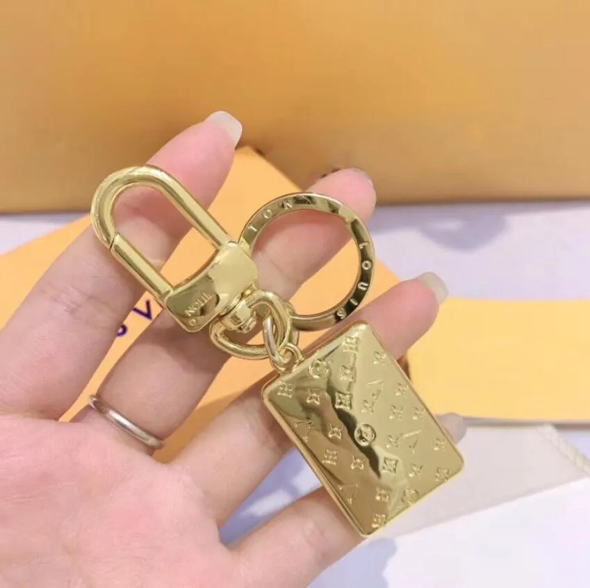 Exclusive popular original box Europe and the United States fashion quality men's and women's envelope key chain luxury outdoor key chain pendant