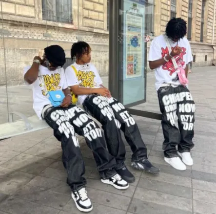 Y2K Mens Vintage Black Hip Hugger Jeans With Printed Letter Design Harajuku  Fashion Casual Loose Fit With Wide Legs And Baggy Style Style #230829 From  Kong003, $26.63