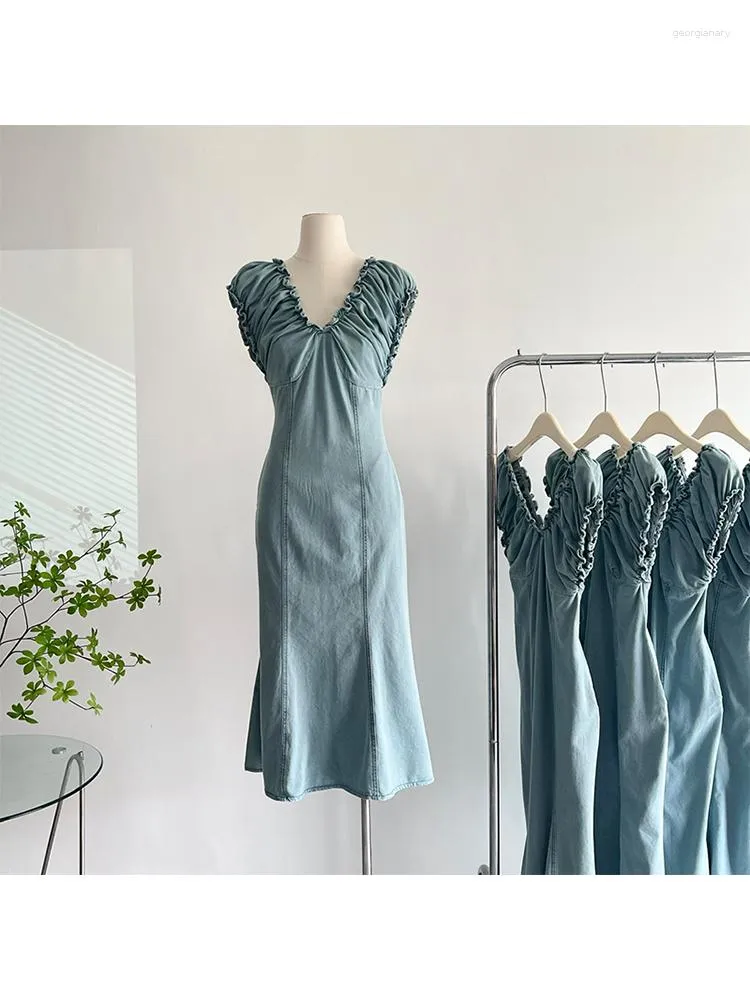 Casual Dresses Summer Vintage Draped Design Denim Cami Women 2023 Midi V-ringen Long Frocks Party Evening Sleeveless One-Piece Clothing