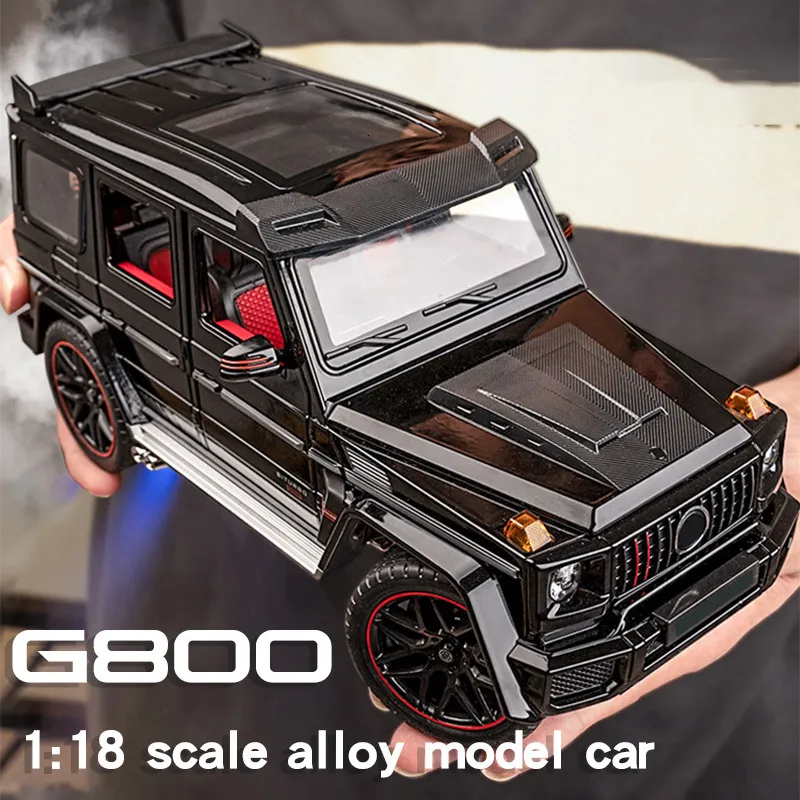 Modello pressofuso in scala 1/18 G800 fuoristrada SUV Collezione di auto in lega Luce sonora spruzzabile Giocattolo Regalo di compleanno per bambini 230829