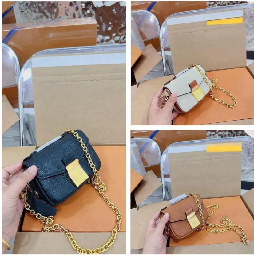 2023 Projektanci Micrometis Women Bag luksusowe klasyczne mini torby klap kwadratowe skórzane łańcuchy skórzane tłumaczone monogramy nić torebka crossbody messenger rozmiar 13*10 cm
