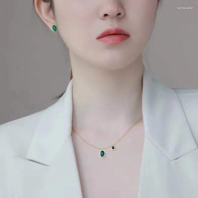 Pendanthalsband 2023 Classic Green Black Imitation Agate rostfritt stålörhängen för kvinna koreanska modesmycken flickor enkla
