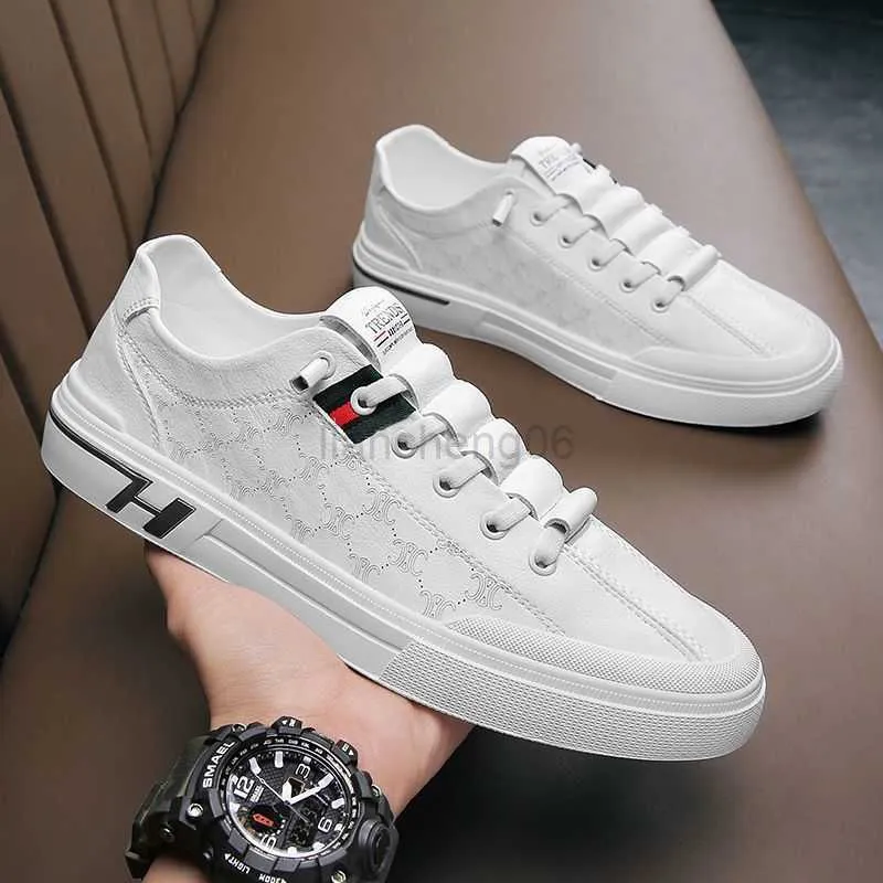 Dress Shoes 2023 Summer New Little White Leather Shoes Versatile Breathable Casual Board Shoes Korean Version Trend One Step Men's Shoes L0830