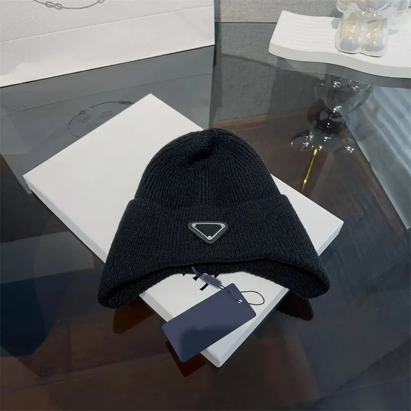 Bonnets d'hiver mode devant 3 couleurs noir blanc gris automne casquette de crâne unisexe adulte chapeau chaud deux Len tricoté