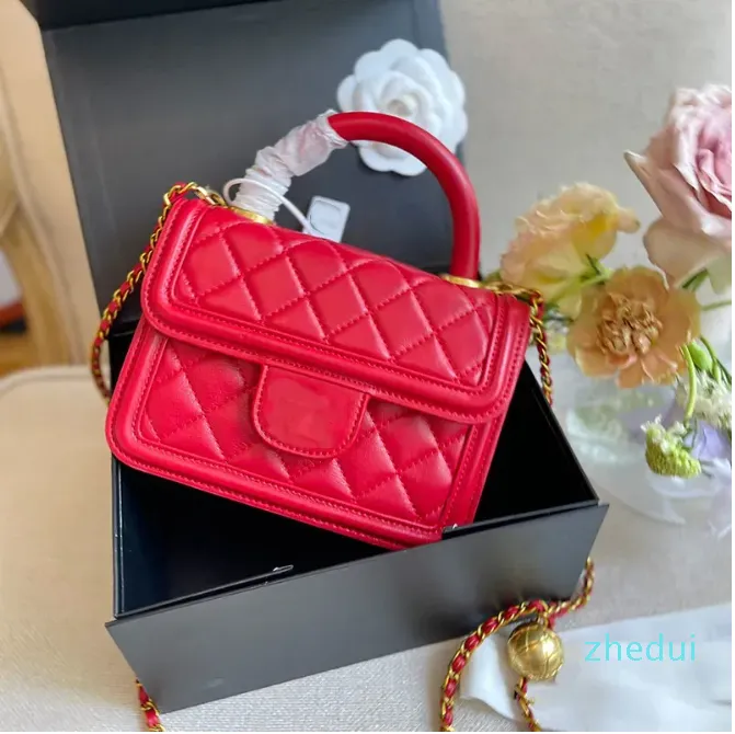 Venta al por mayor Diseñador Mujer Mini bolso de cuero Clásico Flap Diamond Lattice Tote Moda Pequeña bola de oro Correa ajustable Cosmético Bolso de diseñador de lujo