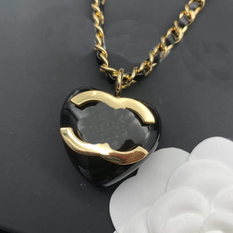 Design High Quality Romantic Heart Pandant Copper Stone Necklace with Gold Chain Jewelry for Women Couples CHD2308306 Flybirdlu