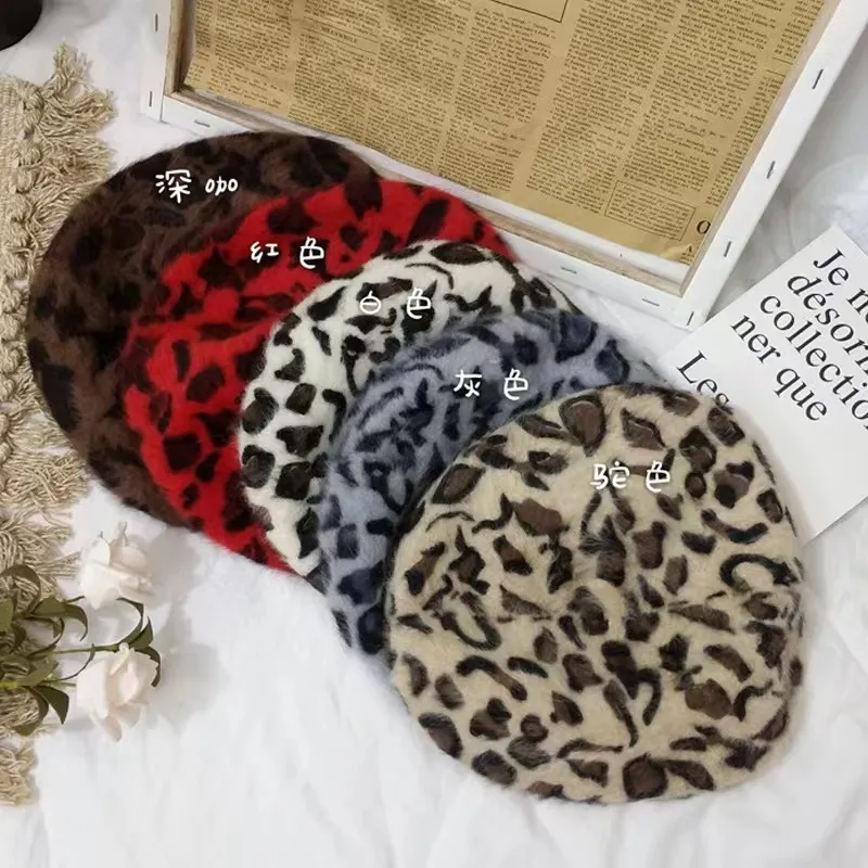 Berets Winter Chic Women Fuzzy Rabbit Hair Leopard Warm Cozy Animal Printed Knitted Hats 230829