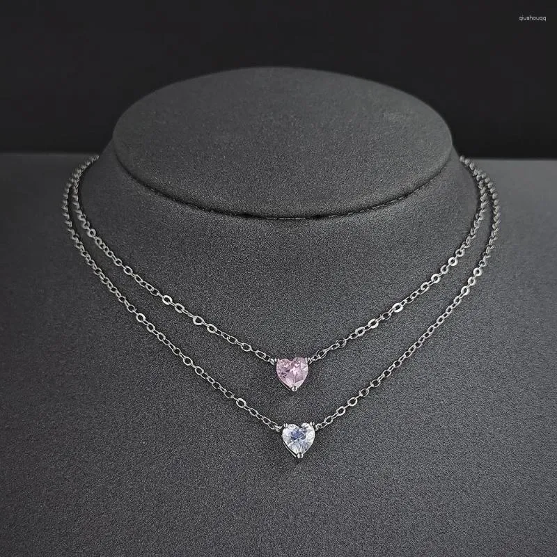 Pendentif Colliers 2023 Mode Coeur Couleur Argent sur le cou Collier pour femmes Cadeau de fête Bijoux Vente en vrac X6227