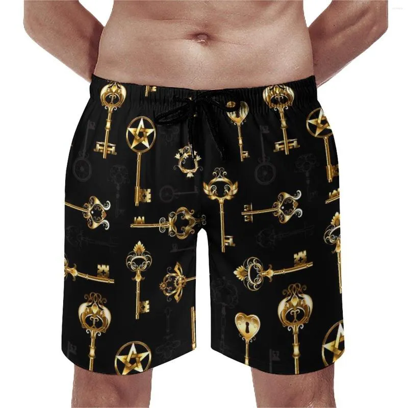 Mäns shorts steampunk stil bräde sommar gyllene nycklar kör strand korta byxor män snabb torr hawaii grafik plus storlek badstammar