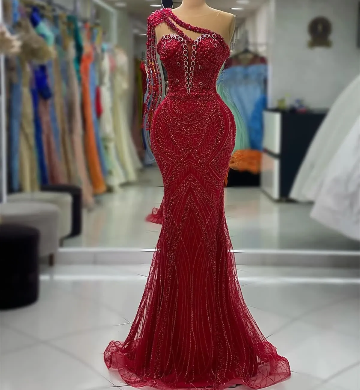 2023 Aso Ebi Arabo Sirena Rosso Scuro Abito da ballo Perle Paillettes Pizzo Serata Formale Festa Secondo Ricevimento Compleanno Abiti di Fidanzamento Abiti Robe De Soiree ZJ360