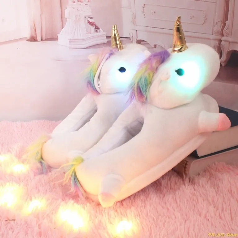 Pantoufles 35cm licorne en peluche intérieur hiver chaussures chaudes avec lumière LED pantoufle brillante pour les filles la nuit 230830