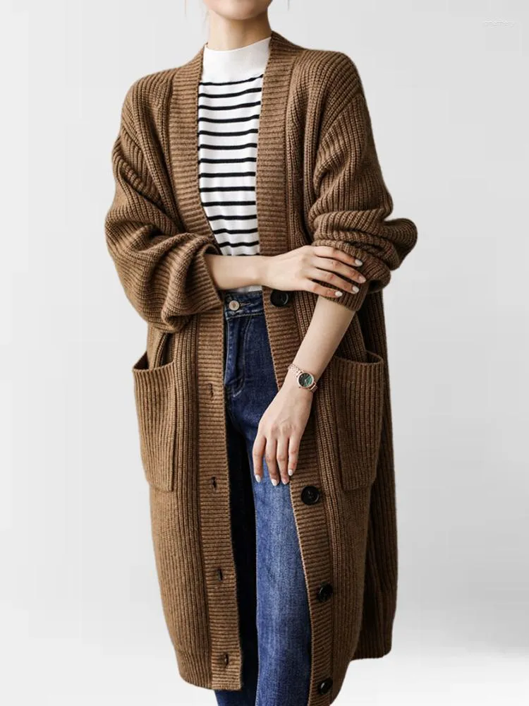 Tricots pour femmes 2023 manteaux d'hiver pull tricoté pull surdimensionné cardigan à manches longues hauts col en V simple boutonnage vintage vêtements féminins