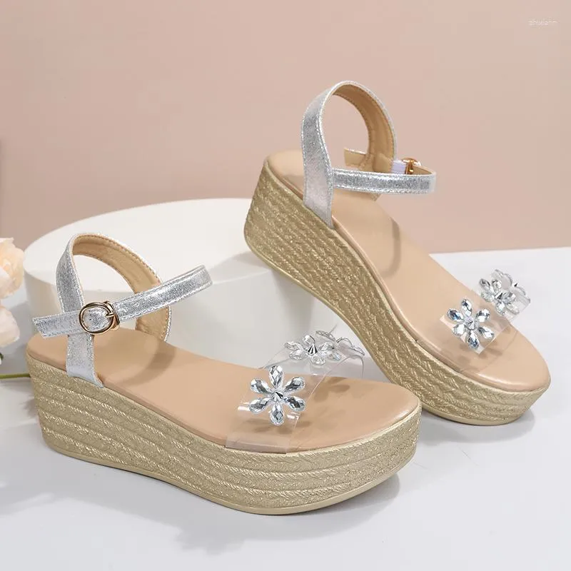 Sandaler Crystal Flower Chunky Platform Women Summer 2023 Transparent PVC Gladiator Shoes Woman Buckle Strap Thick Bottom