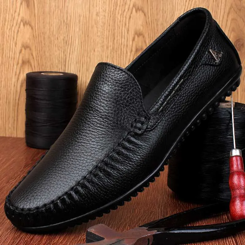 Sapatos de vestido de couro genuíno dos homens sapatos de negócios de luxo casual deslizamento em mocassins formais homens mocassins italiano preto masculino sapatos de condução tênis