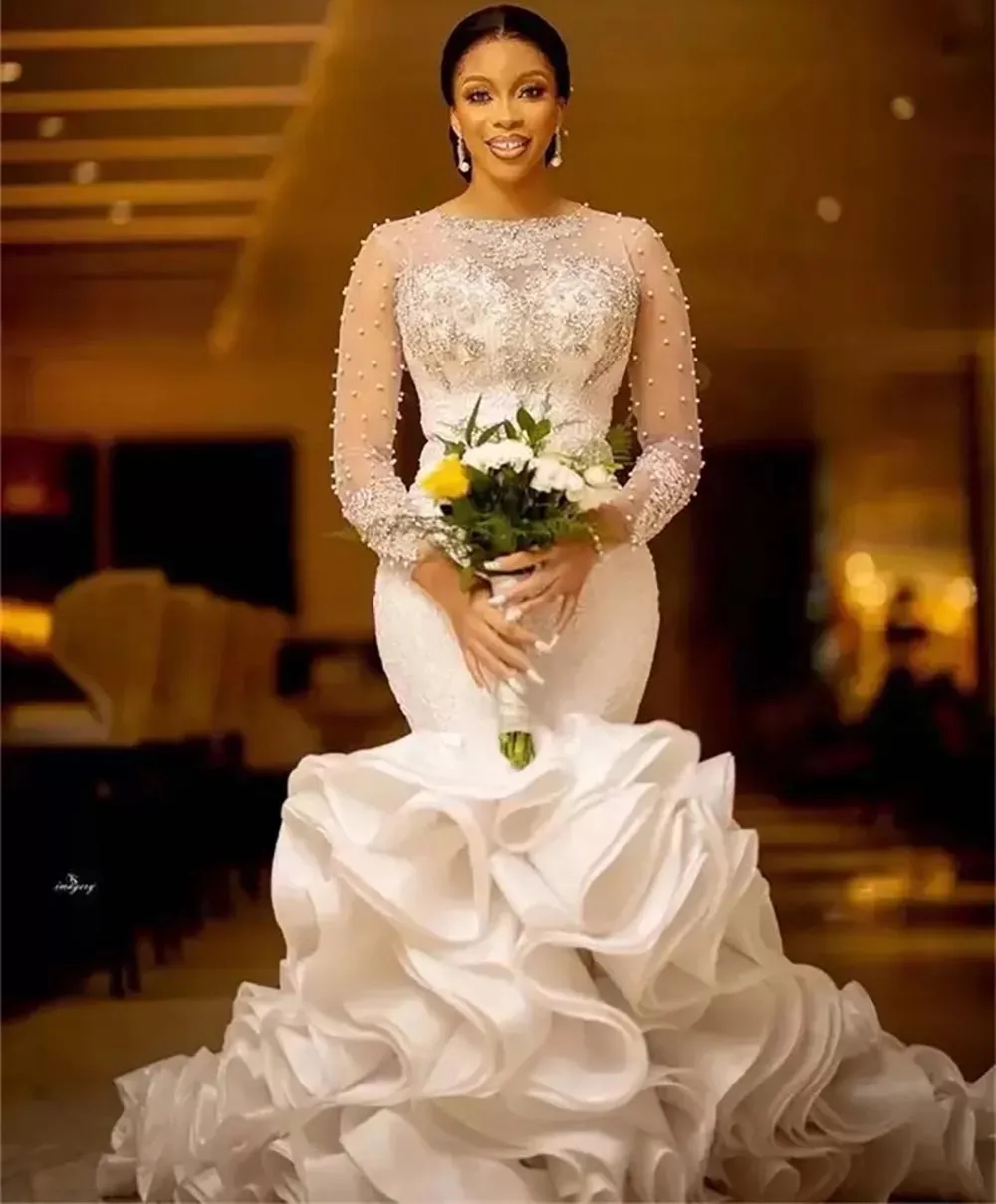 White Mermaid Appliques Satin Long Sleeve Wedding Dress White Mermaid Appliques Satin Long Sleeve Wedding Dress