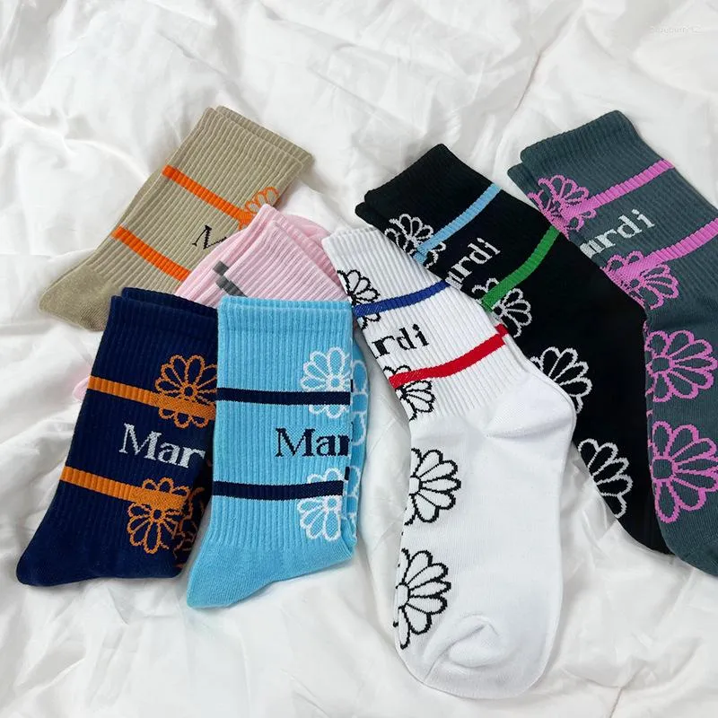 Men's Socks Mens Womens Fashion Tide Brand Little Daisy Cotton Harajuku Style Mid Tude Sport Street Home Sox