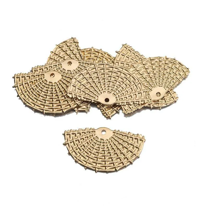 Charms 10pcs/Lot Brate Rattan Plaving Parte Form