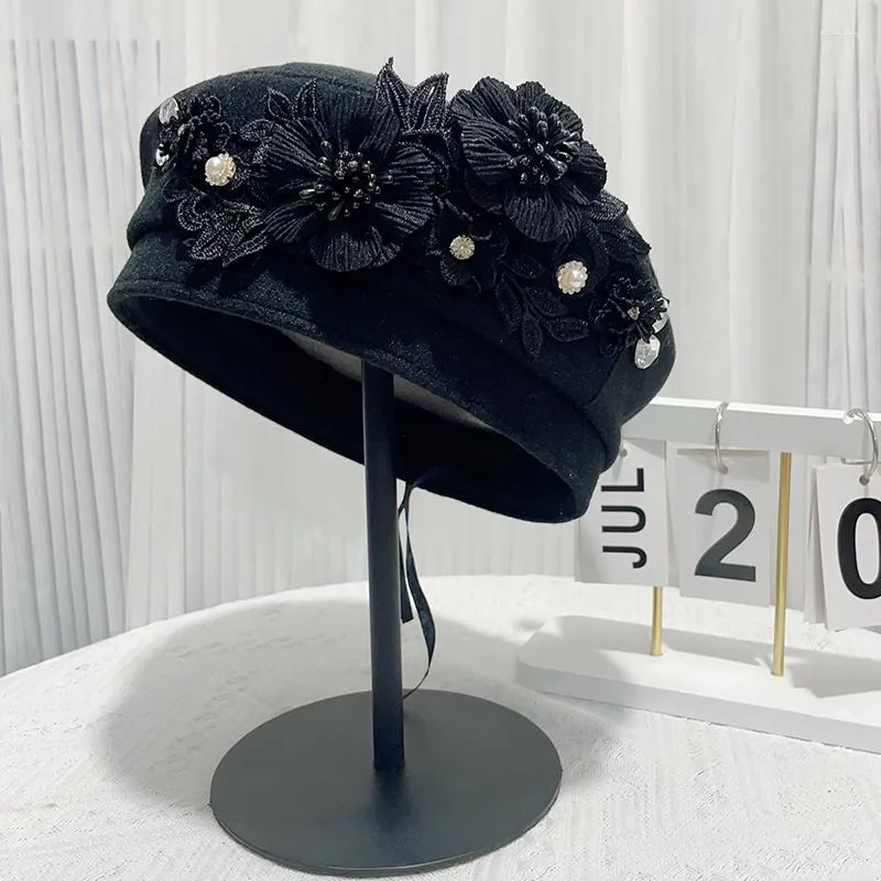 베레트 우아한 디자인 3D 꽃잎 꽃 가을 베레트 모자 검은 요정 겨울 두께 야외 여행 파티 파티터