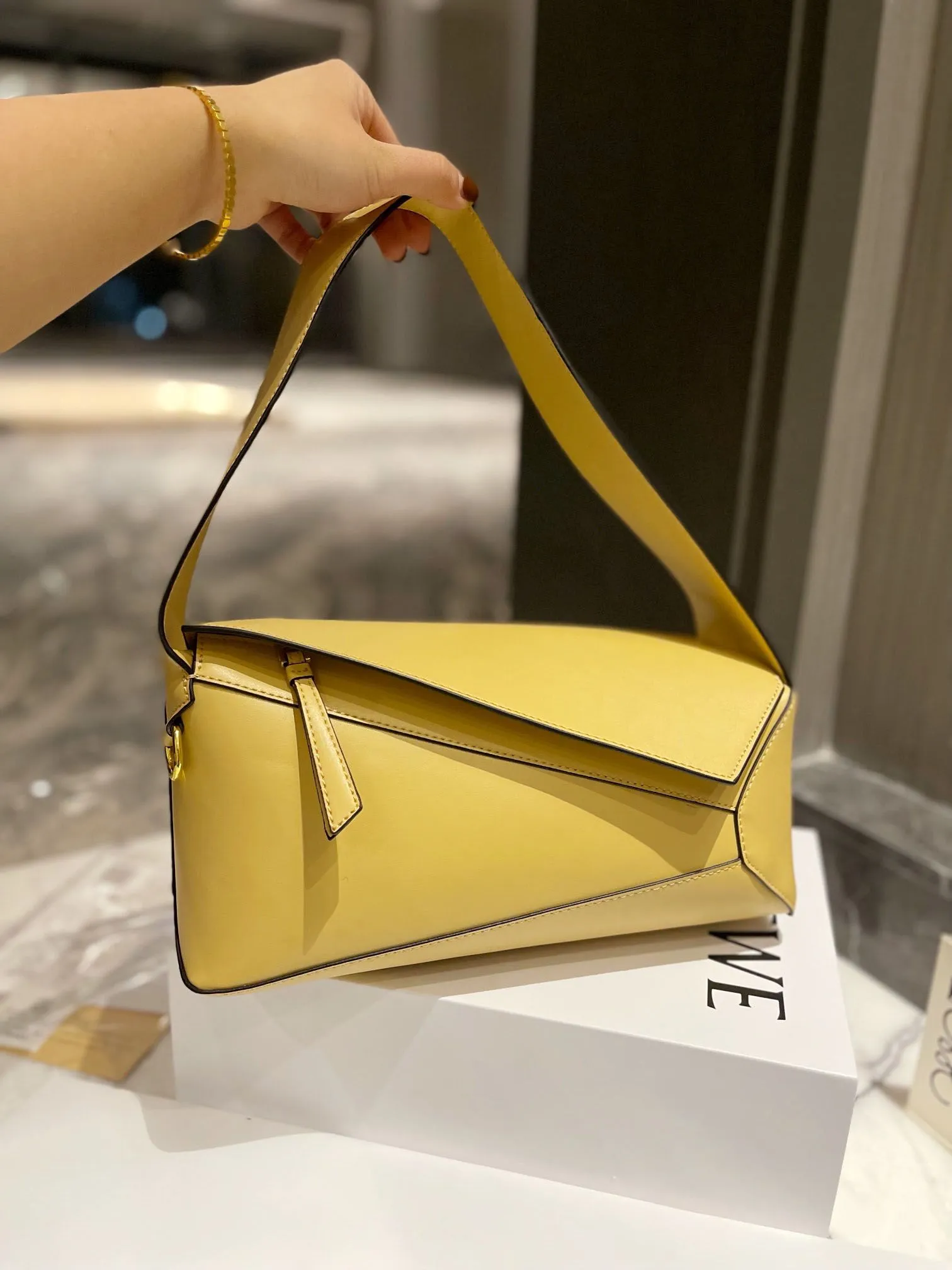 Fashion outlet puzzle purses