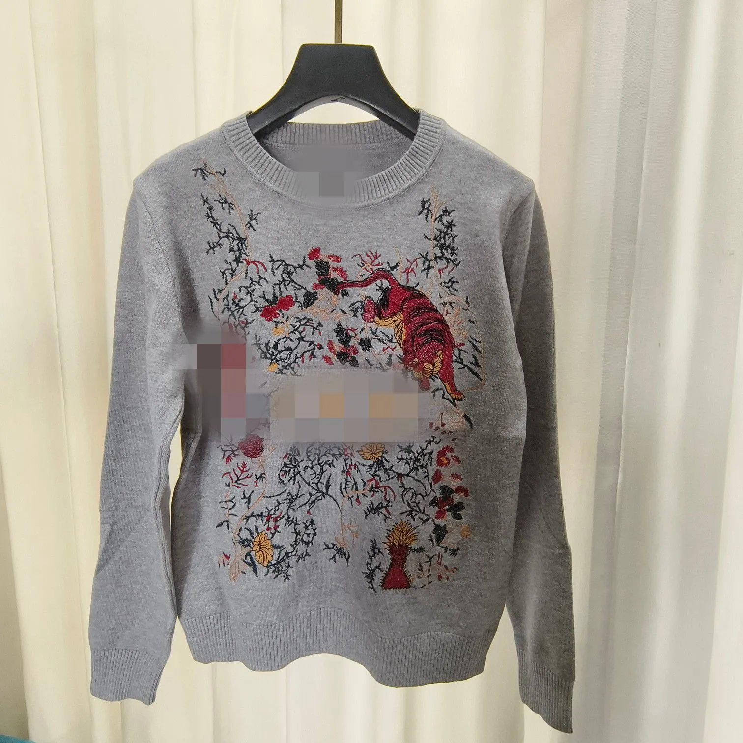 2023 Gray/White Floral Print Women's Pullover Brand Same Style Women's Sweaters DH027