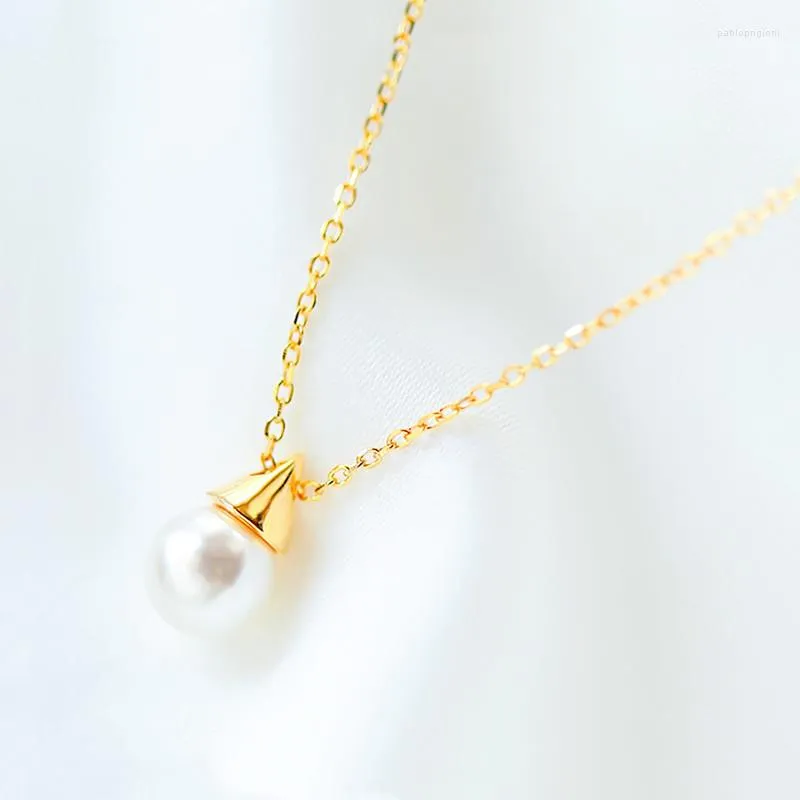Chaînes 2023 Bijoux Mode Petite Ampoule Perle Pendentif Collier Femmes Exquis Clavicule Haute Qualité_voghion.com