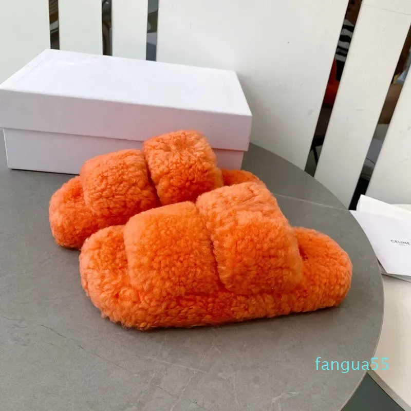 2023 Designer Slippers Бренд женские сандалии мягкие модные дизайнерские дамные платформы сделаны прозрачными материалами сексуально прекрасный солнечный пляж для женщин