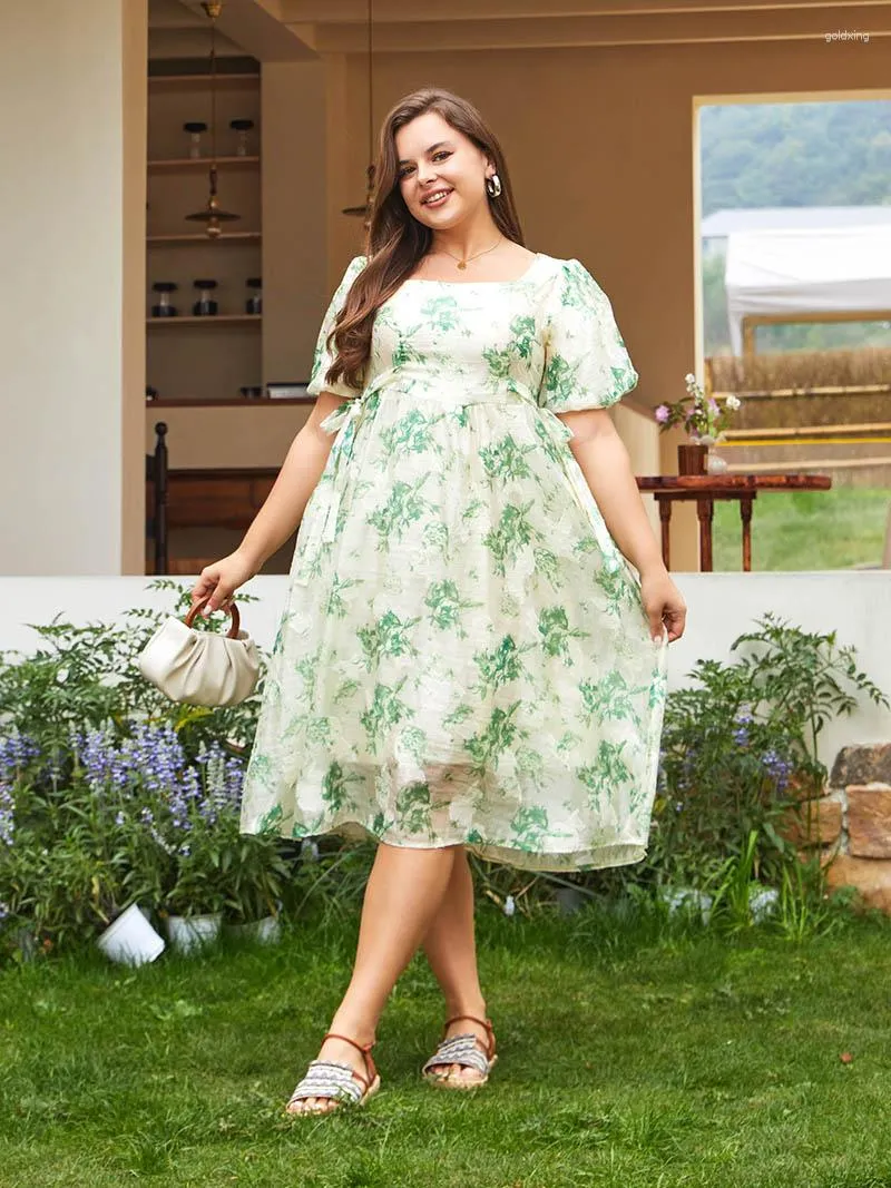 Sukienki w dużych rozmiarach Zielone kwiatowe letnie kobiety Długie kobiety swobodne duże sukienki Bandaż podszewka Maxi Chifon na 2023