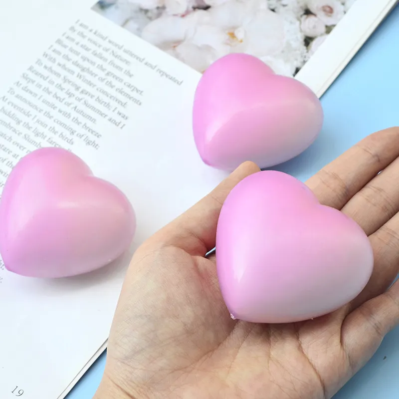 Encountering Light Discoloration Toy Love Pinch Lovely Girls Heart Squishies Mini Party Favors Goodie Bag Fillers for Boys Girls