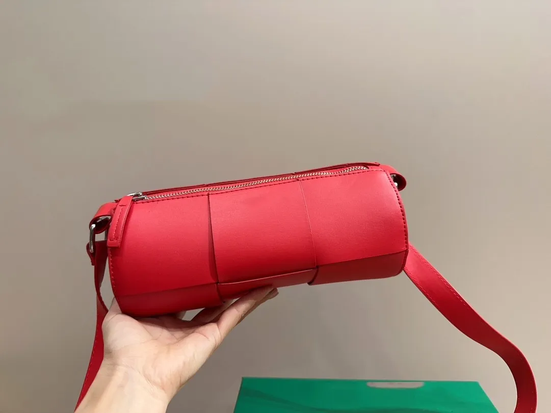 클래식 짠 실린더 가방 디자이너 가방 여성 크로스 바디 가방 패션 다목적 숄더백 고급 핸드백