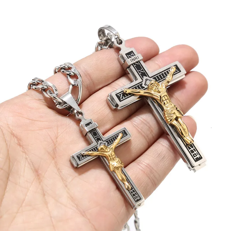 Hänghalsband rostfritt stål religiöst korsfix Jesus Cross Halsband Pendant Multilayer Jesus Kristus Crucifix Halsband med 24 '' Kedja 230831