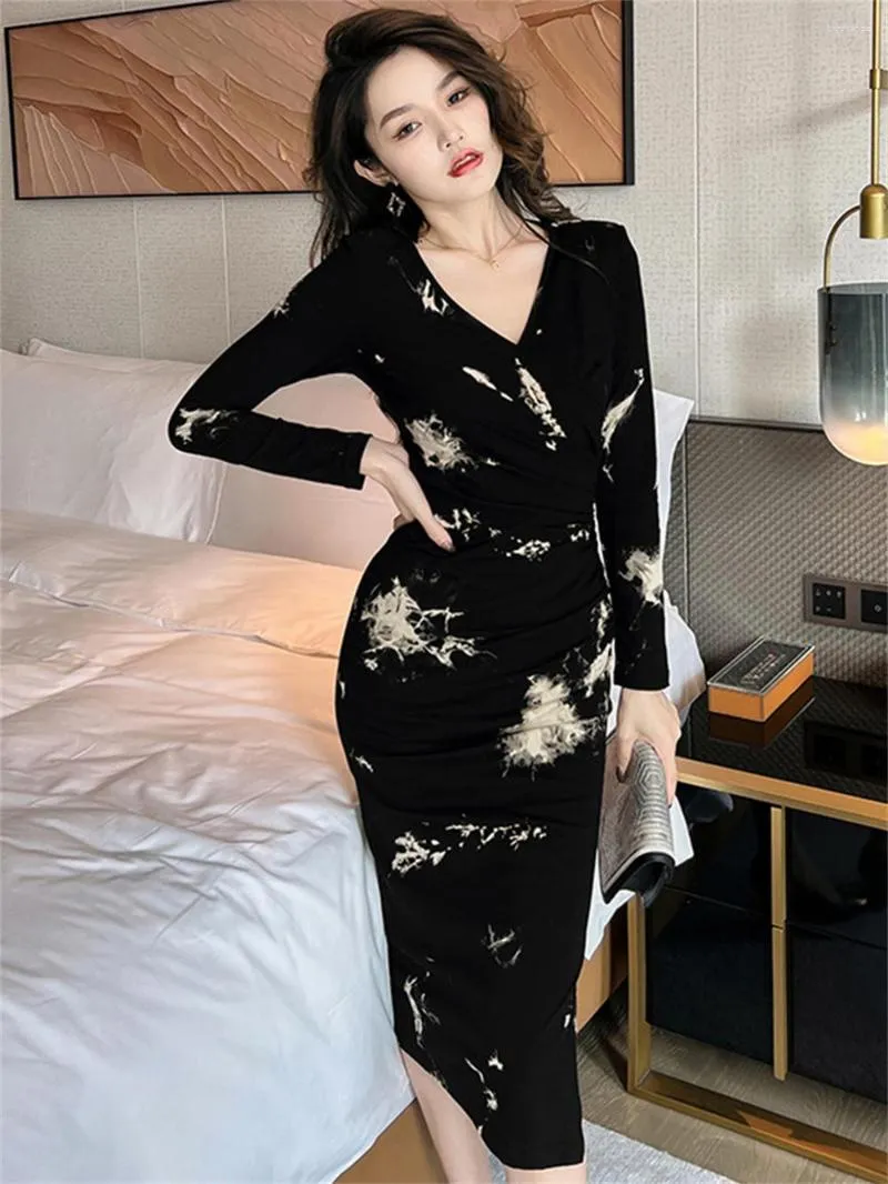 Casual Dresses Black Women Print V-neck Pencil Dress 2023 In Korean Sexy Long Sleeve Midi Female Elegant Bodycon Formal Party