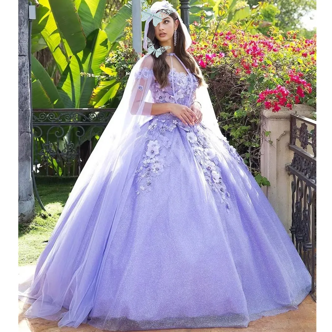 Lätt lila 3D -blomma quinceanera -klänningar med Cape Lace Appliqued Corset Vestido de 15 Anos Puffy kjol Sweet 16 Dress 328 328