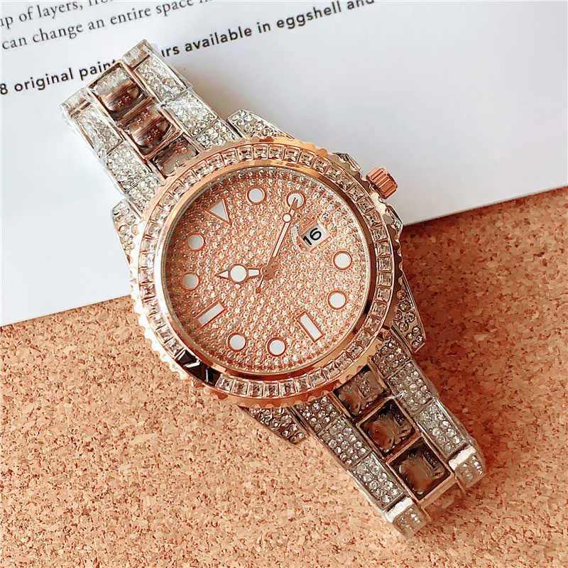 Hommes Designer de mode Montres Femmes Haute Qualité Montre Diamant 41mm Plein Mouvement À Quartz En Acier Inoxydable Bande De Montre Couple Amoureux Montre-Bracelet