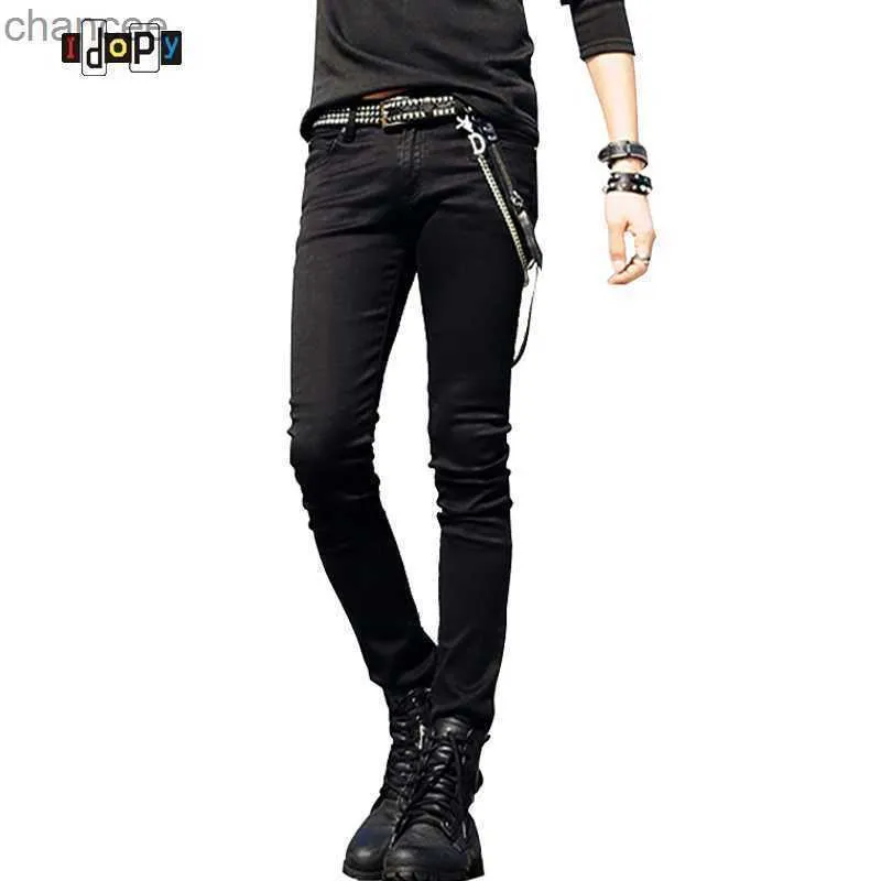 Idopy Hot Selling Heren Koreaanse Designer Zwart Slim Fit Jeans Punk Cool Super Skinny Broek Met Ketting Voor Mannelijke HKD230829