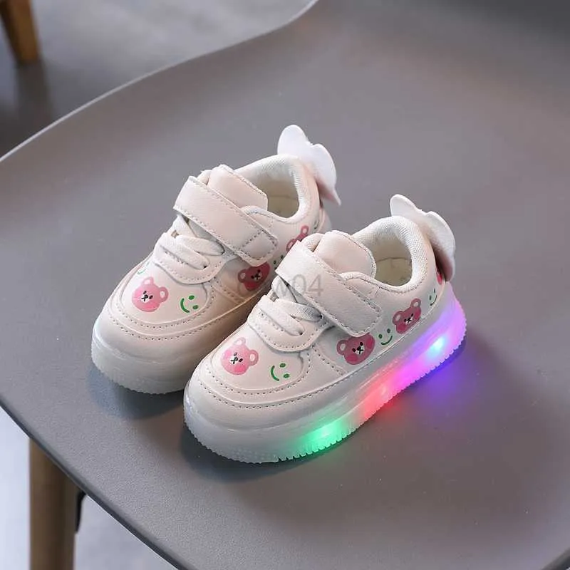 Sapatinho Tenis Hello Kitty com LED para Meninas de 1 a 5 Anos