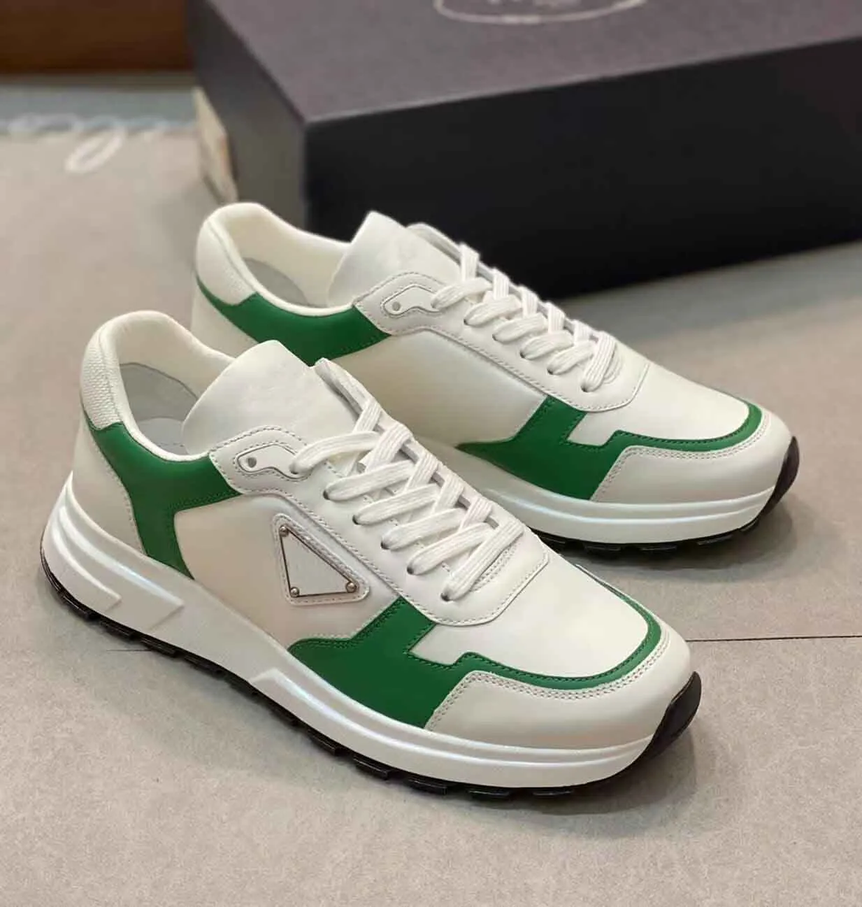 Prada sneakers clearance dhgate