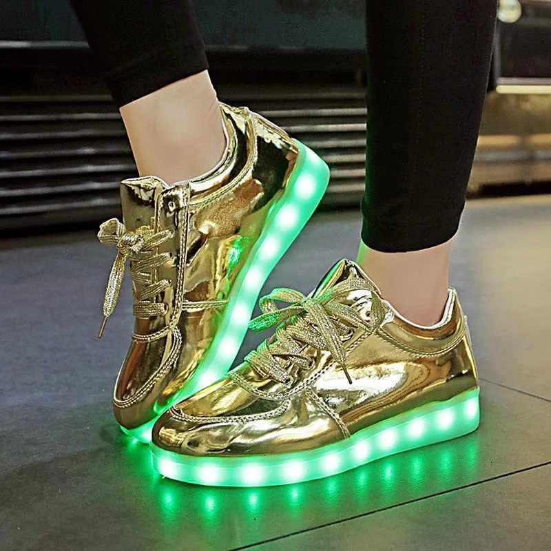 حذاء اللباس Rayzing Gold LED LED للجنسين 35 44 الموضة للرجال جودة عالية الجودة tenis الرقص في الهواء الطلق الرقص 230830