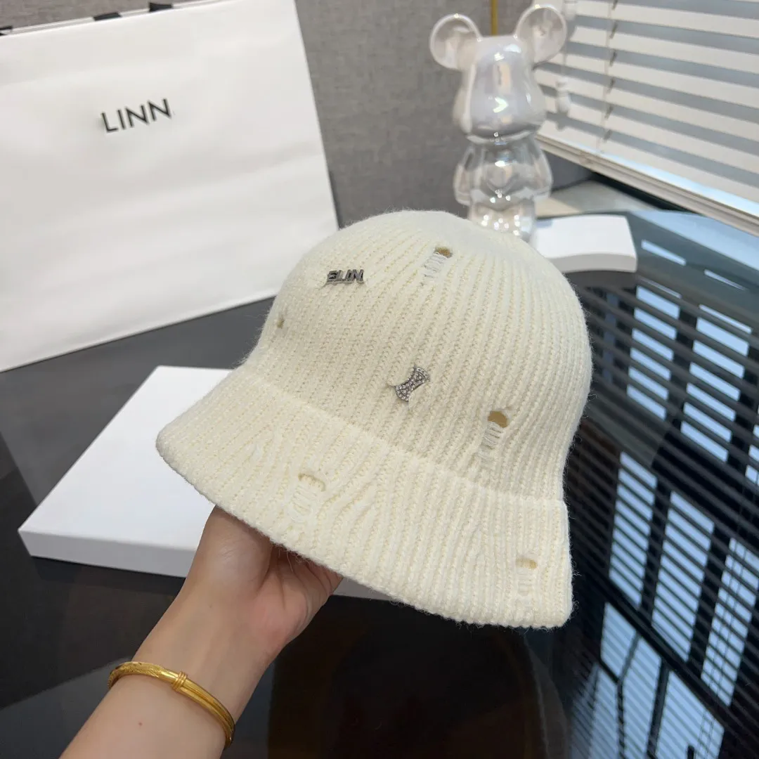 Winter Knitted Hole Womens Bucket Hat Designer Fashion Solid Letter Rhinestone Extensile Wide Brim Hats