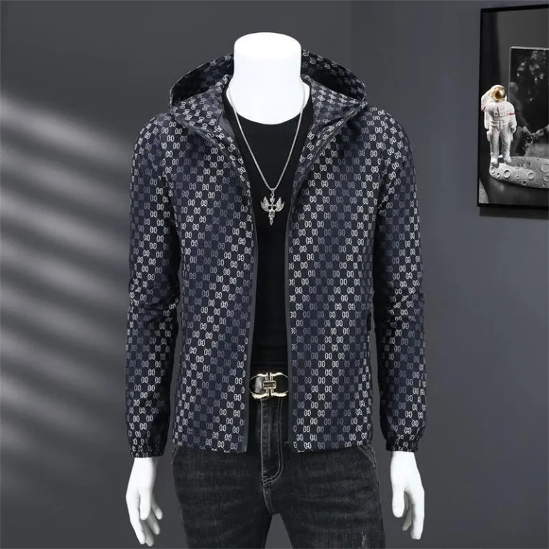 2023 Nya hotsales märken Fashion Mens Designer Jacketrock Spring Autumn Men Kvinnor Windbreaker Ytterkläder blixtlåsjackor Rockar Size M-5XL