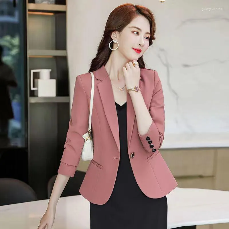 Ternos femininos Jaqueta elegante Mulheres Casaco curto Design Sense Blazer Versão coreana da cintura casual Slim Black Small Suit Abrigos Mujer