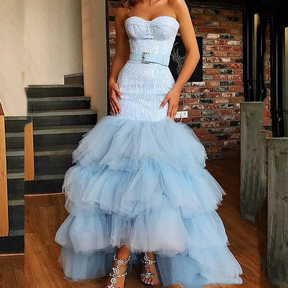 Modern Mermaid Prom Dresses Tiered Tulle Train spets Applique Sweetheart ärmlös Lång formella aftonklänningar Kvinnor Lätt himmelblå kändis Party Dress 2023