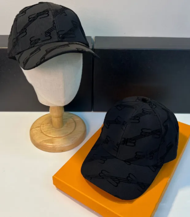 Berretto da baseball con lettere stampate ricamate Cappello da sole abbinato casual da donna Circonferenza della testa grande Cappellini con visiera rigida