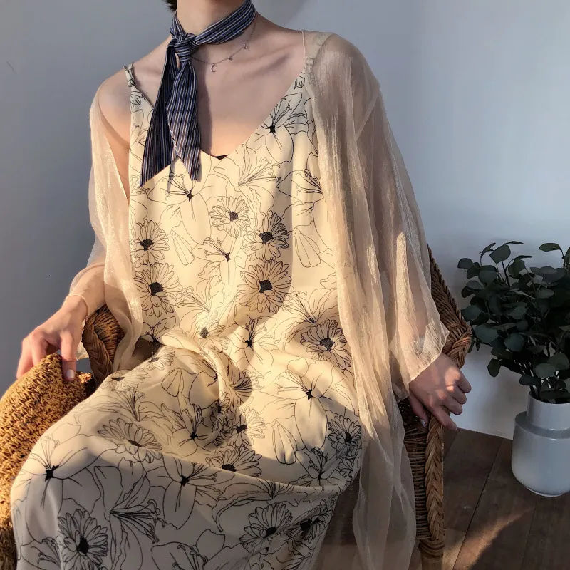 women's bell sleeves sheer chiffon shirt sun protection clothes summer long cardigan shawl small coat 230301