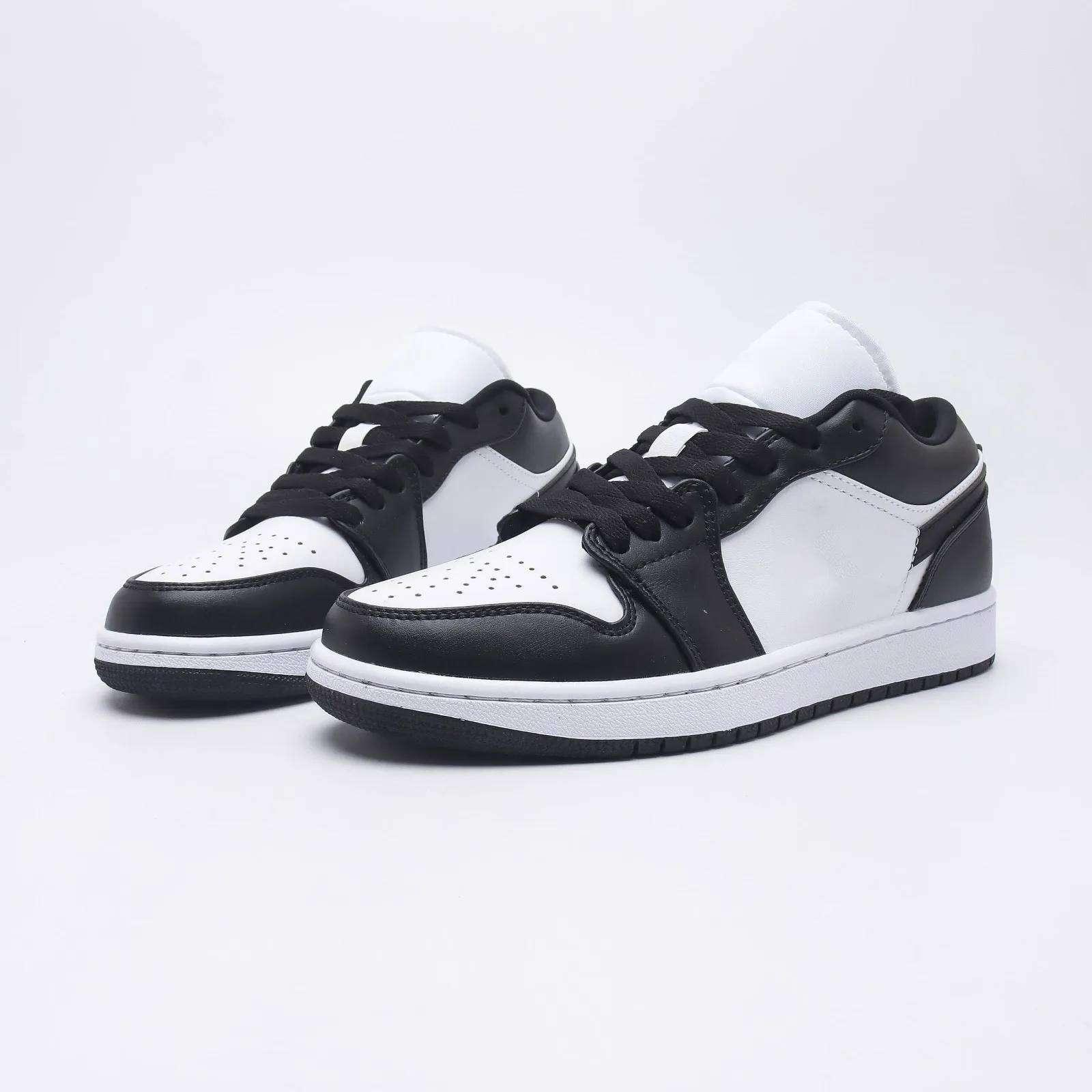 2023 Designer SB Homens Low Mulheres Sapatos casuais panda branca negra neblina cinza UNC Syracuse Green Glow clorofila tripla rosa Strangelove Gai Esportes Sneakers Tamanho 37-45