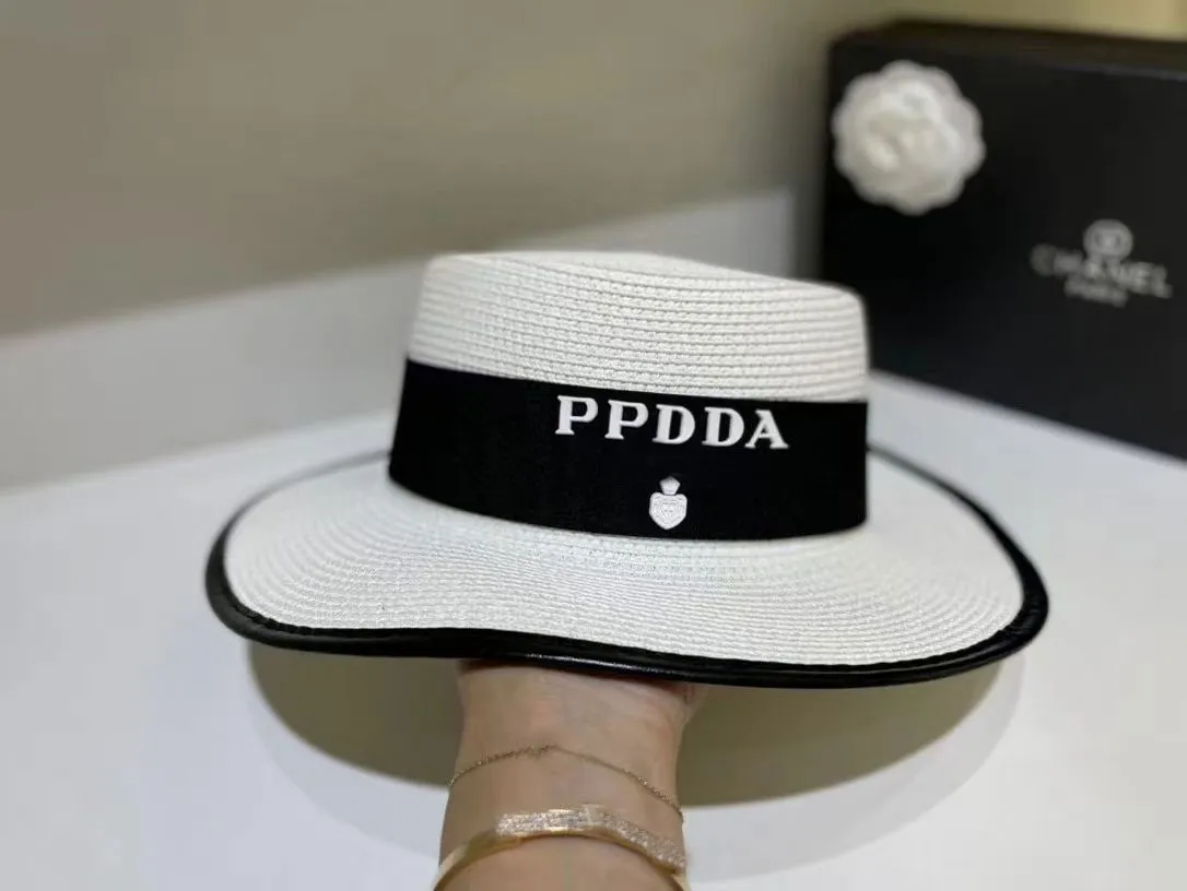 Grand chapeau de paille pour hommes et femmes, bonnet de créateur de bonnet de marque, chapeau triangulaire en paille tressée