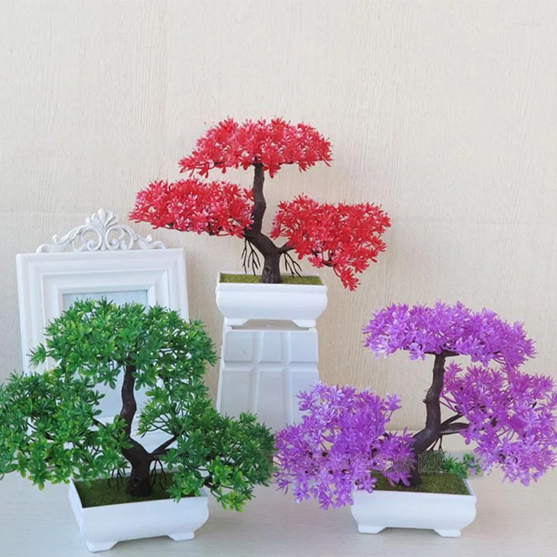 Kwiaty dekoracyjne MultiColor Dostępne mini yingkesong sosna dekoracja stolika domowego Mała roślina doniczkowa sztuczna zielona bonsai